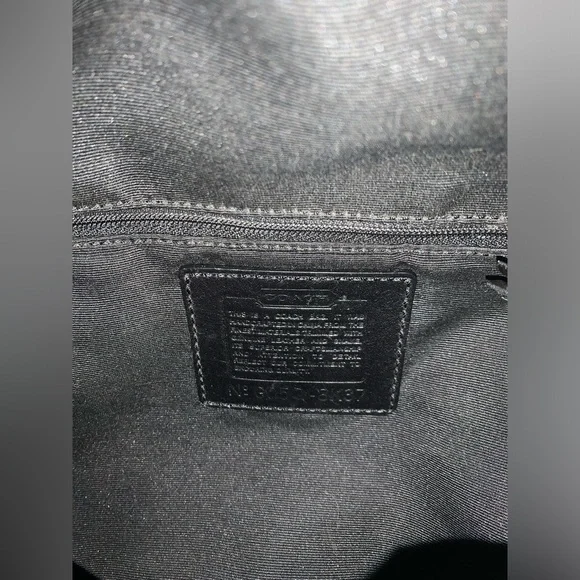 Coach tassel purse. - Picture 6 of 8